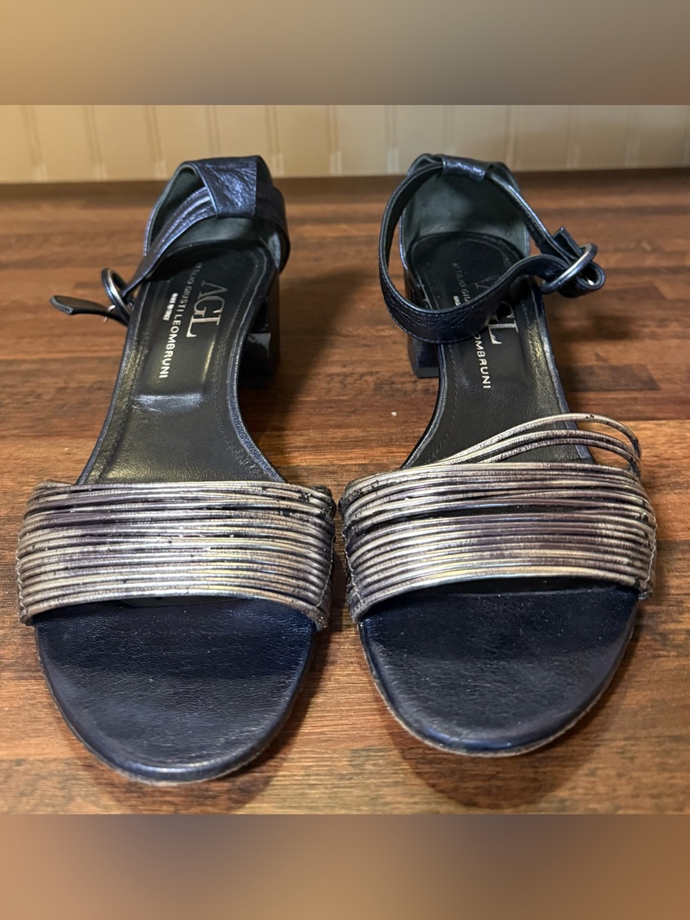 AGL Ankle Strap Sandal In Navy Coast Cushioned Insole Suede Size 41 / 10 READ - Picture 2 of 12